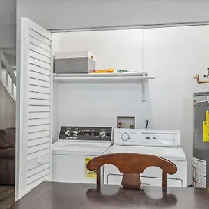 New! Convenient Location! Sleeps 8 Denver